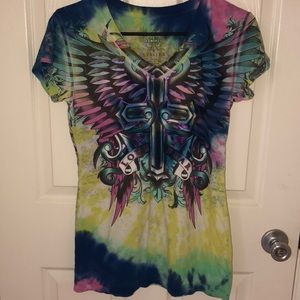 Cute tie dye wings and cross tee sz L